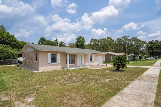Building Photo - 1040 Dorado Dr