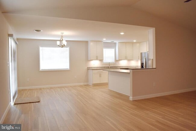 Building Photo - 1471 Treeline Dr
