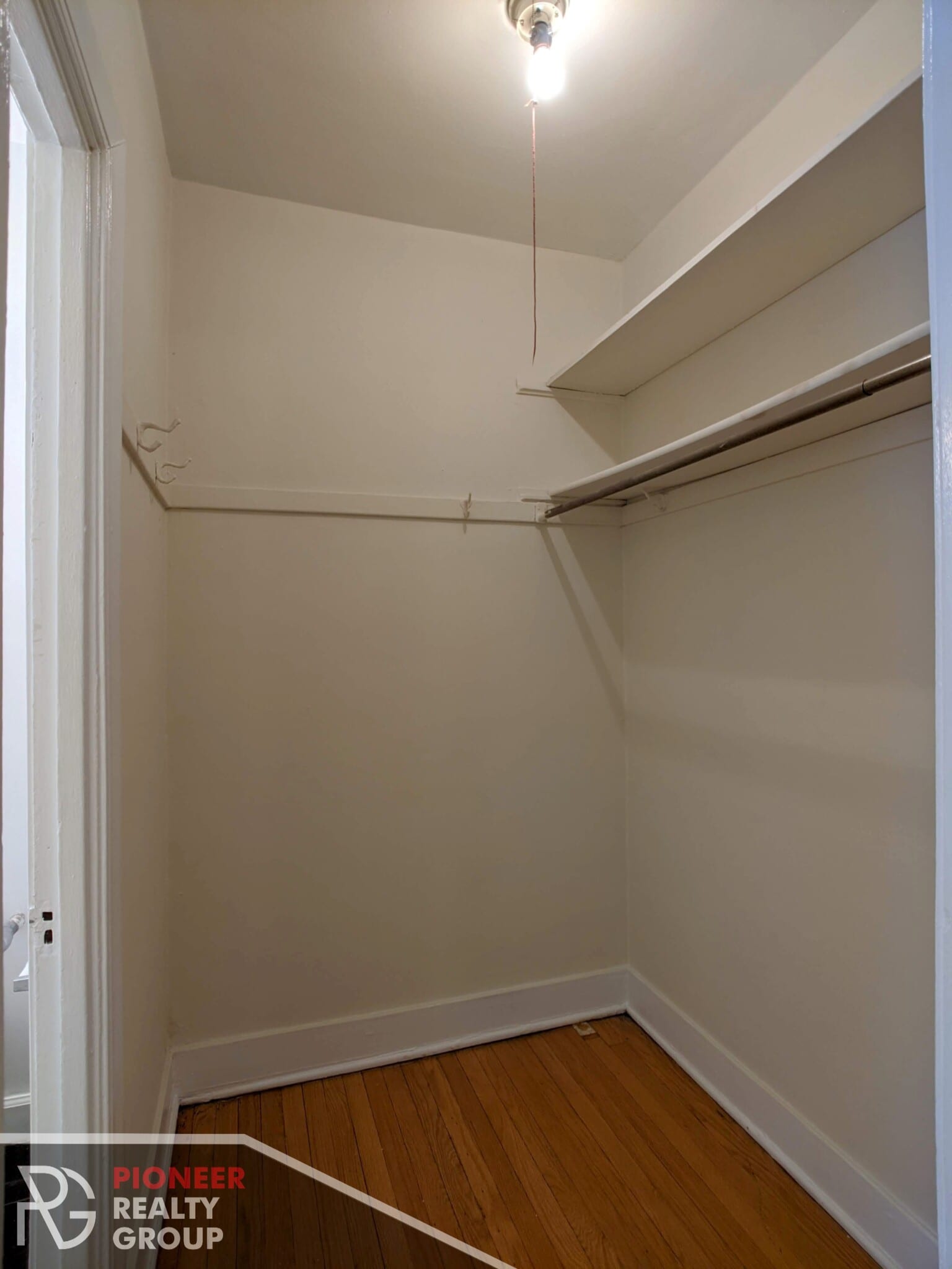 Building Photo - 537 W Arlington Pl
