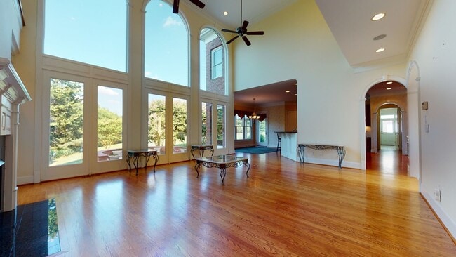 Building Photo - Estate Home in Fantastic North Raleigh Loc...