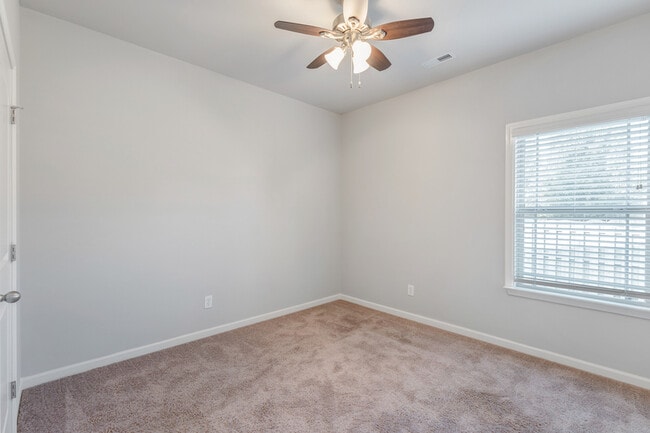 Building Photo - 861 River Landing Blvd SW