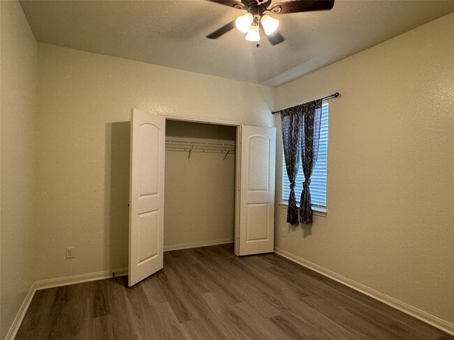 Building Photo - 21326 Echo Manor Dr