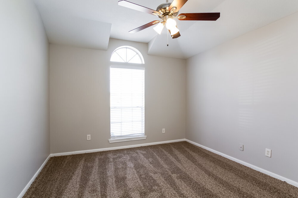 Building Photo - 23715 Prairie Bird Dr