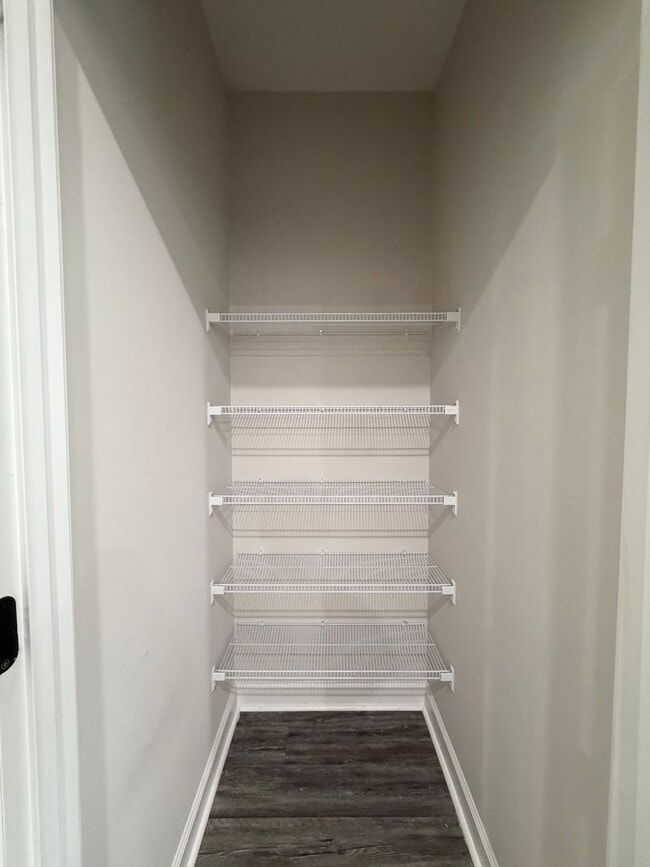 Building Photo - Stunning 3 Bed | 3.5 Bath Townhome in Atlanta’s Sought-After Upper Westside (30318)