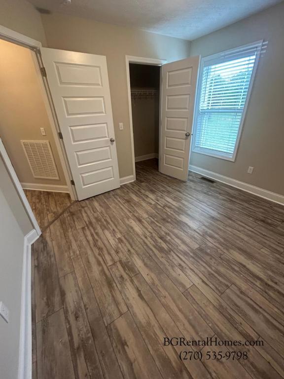 Building Photo - 506 Labrador Dr