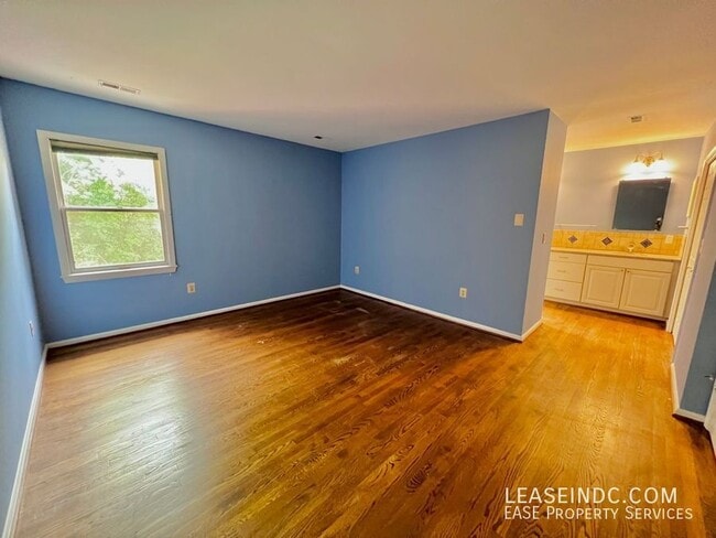 Building Photo - 1445 Hampton Hill Cir