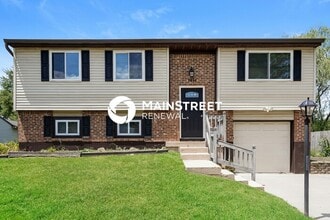 Building Photo - 4 Bedroom Pet-Friendly Home in Indianapoli...
