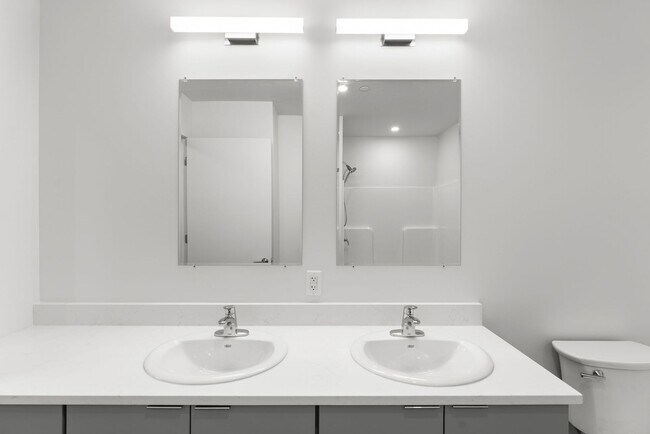 Building Photo - ONE25: Pet-Friendly 1-Bed with Balcony, Do...