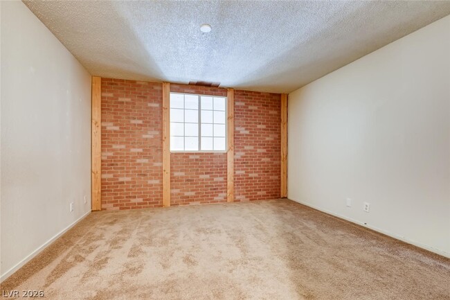 Building Photo - 6506 Ironbark Ln