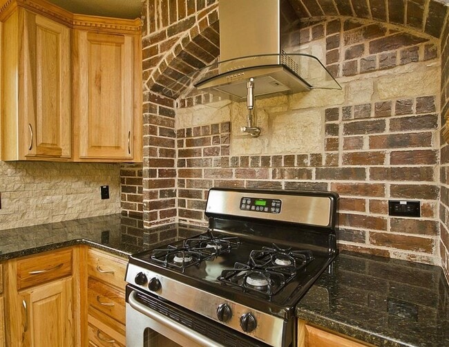 Building Photo - 5333 Westminster Dr