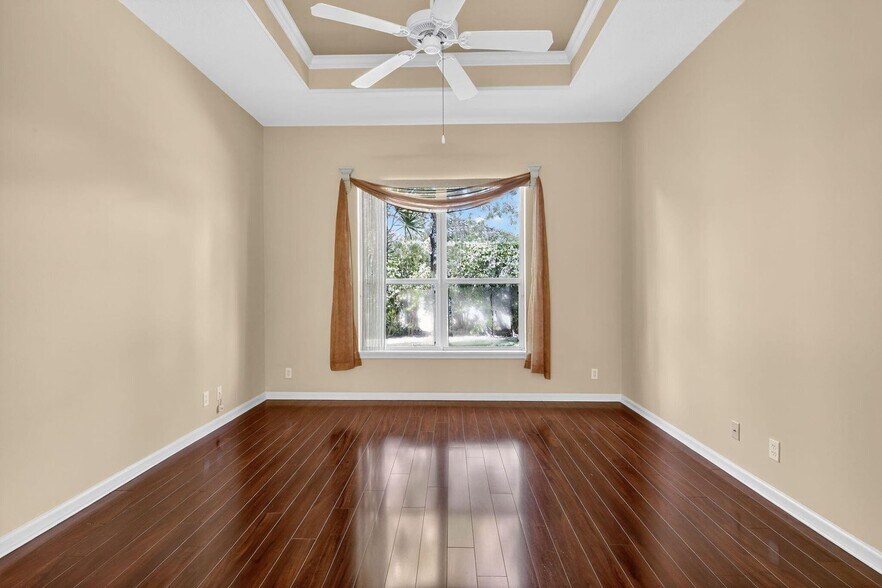 Building Photo - 8650 High Cay