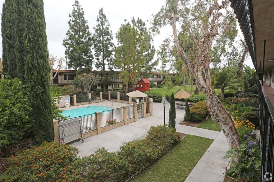 Primary Photo - Rancho Monterey