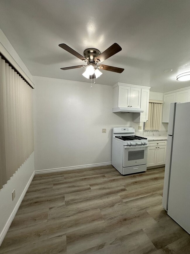 Building Photo - 3348 32nd St