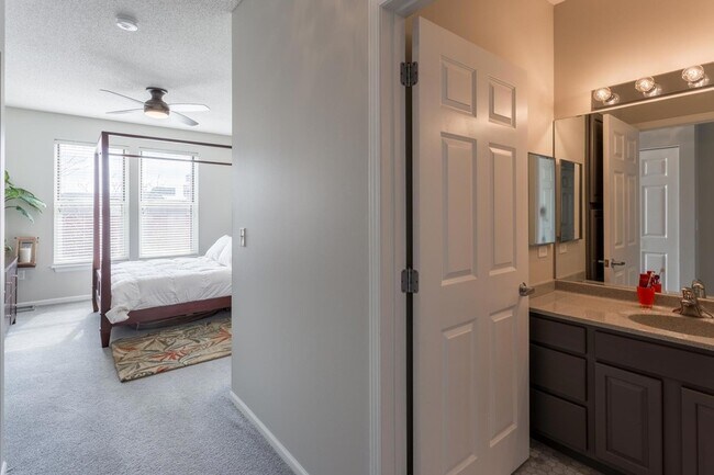 Building Photo - 545 N 1st St