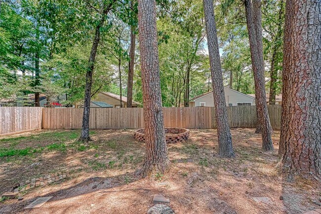 Building Photo - 12 Field Flower Ct