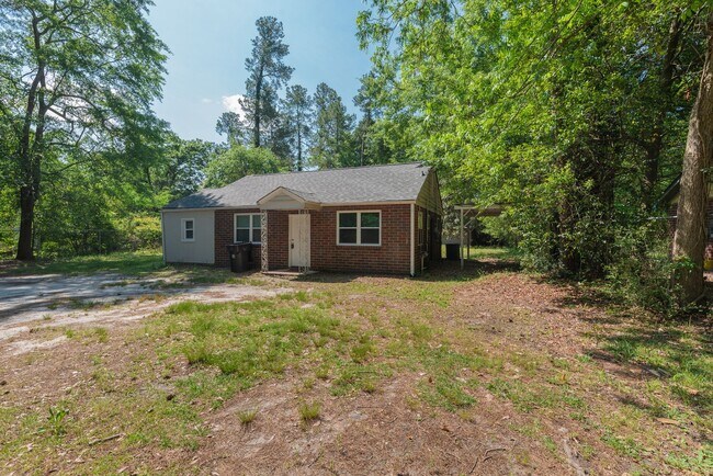 Building Photo - Comfort You’ll Love, Space You’ll Appreciate! - Section 8 welcome!