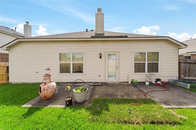 Building Photo - 3511 Cypress Village Dr
