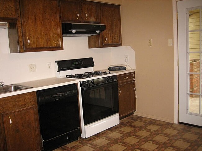 Building Photo - 4802 Dollar Reef Dr