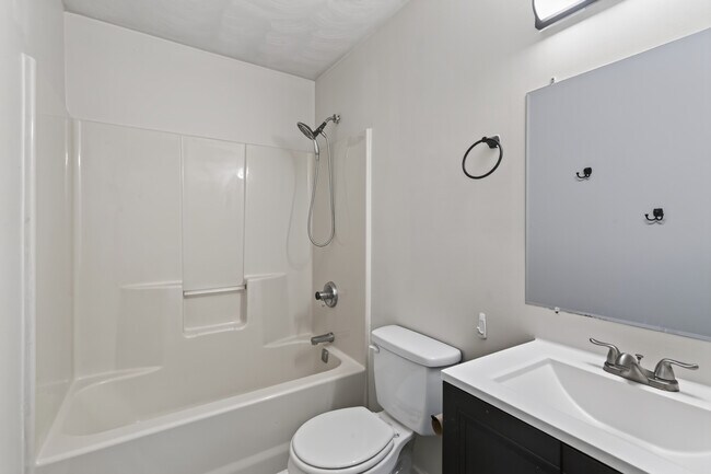 Building Photo - 9287 Hickory St