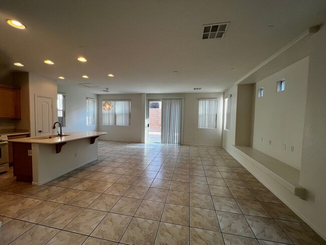 Building Photo - 9250 William Hill Ave