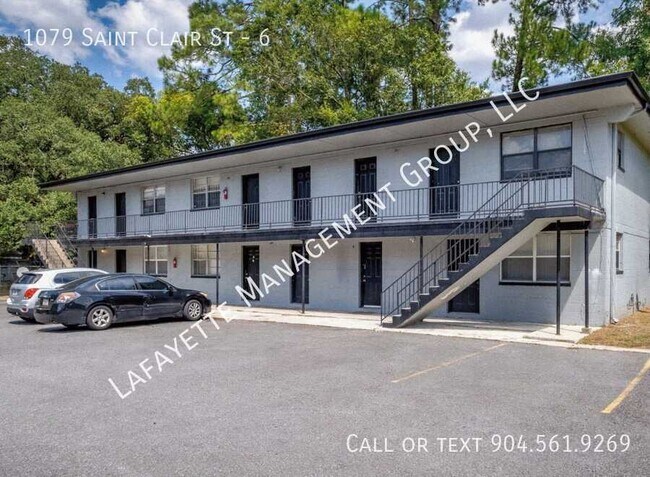 Building Photo - 1079 St Clair St