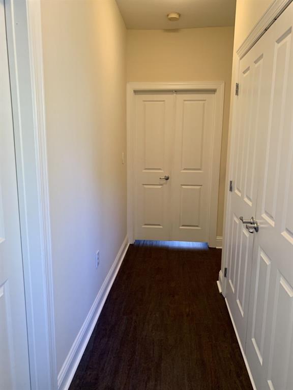 Building Photo - 5460 Glenridge View NE