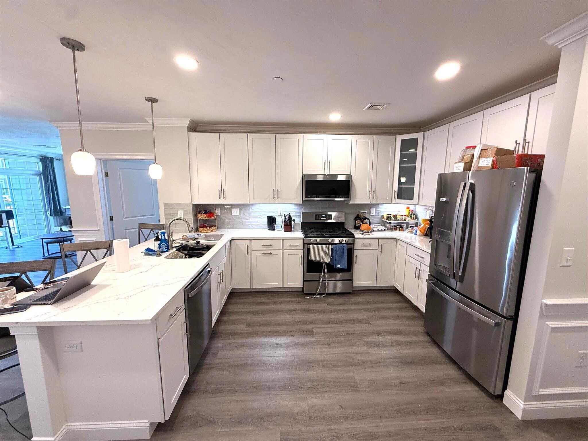 Building Photo - 320 Middlesex Ave