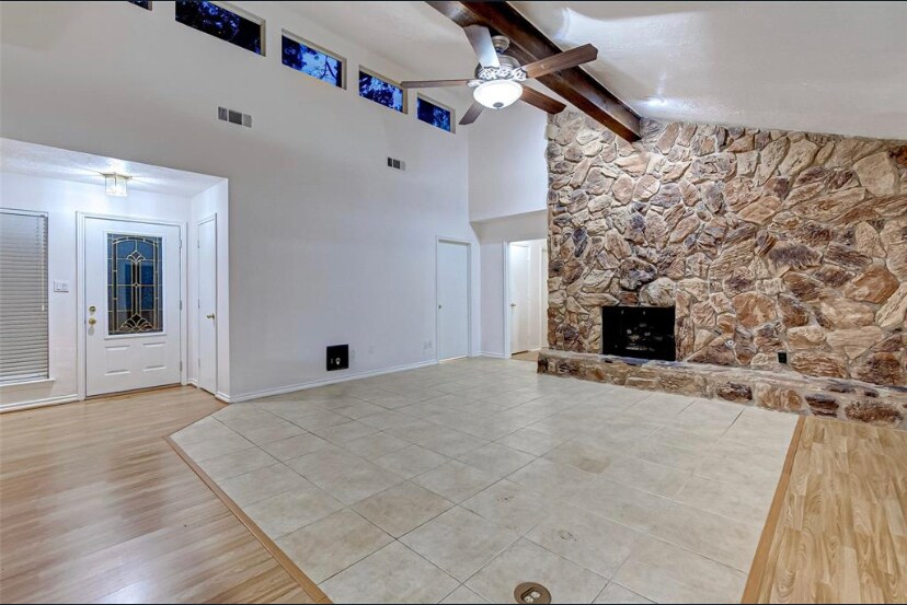 Natural Light - 84 Woodhaven Wood Dr