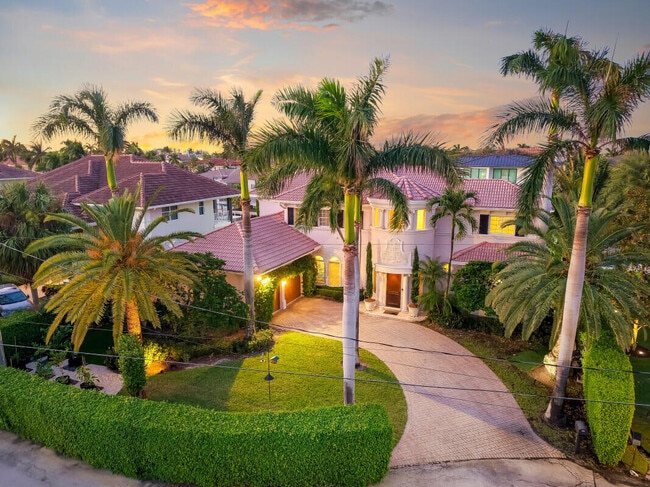 Building Photo - 961 Banyan Dr