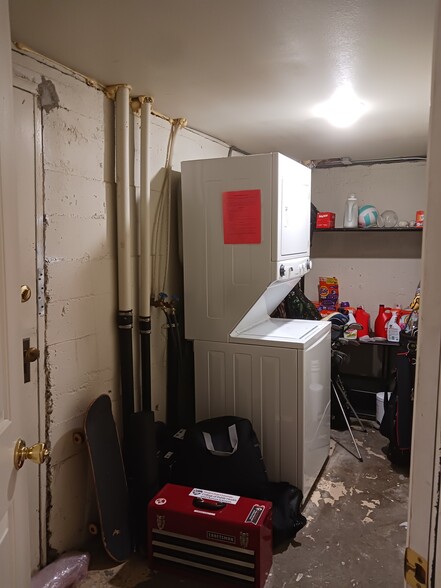 Laundry Rm in Basement - 403 NW Kings Blvd