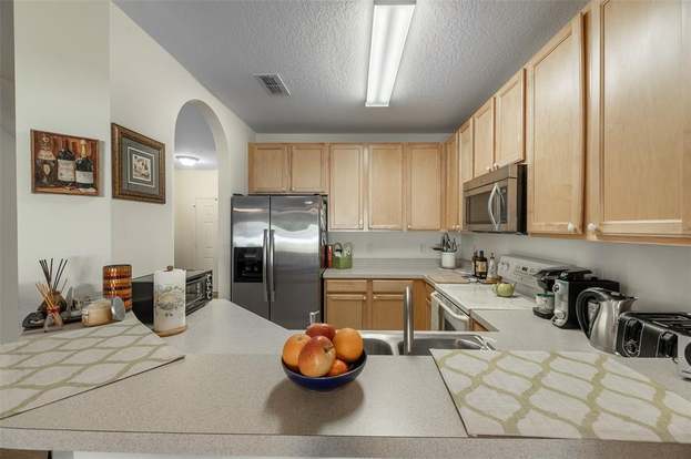 Building Photo - 366 Chelsea Dr