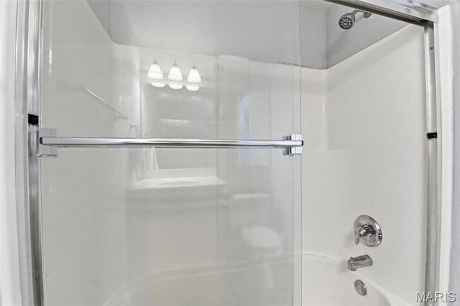 Building Photo - Partially Furnished West End Condo for Rent!