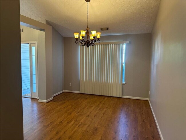 Building Photo - 3730 Golfe Links Dr