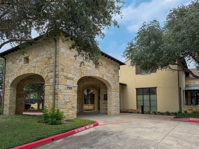 Building Photo - 10810 Poolman Pl