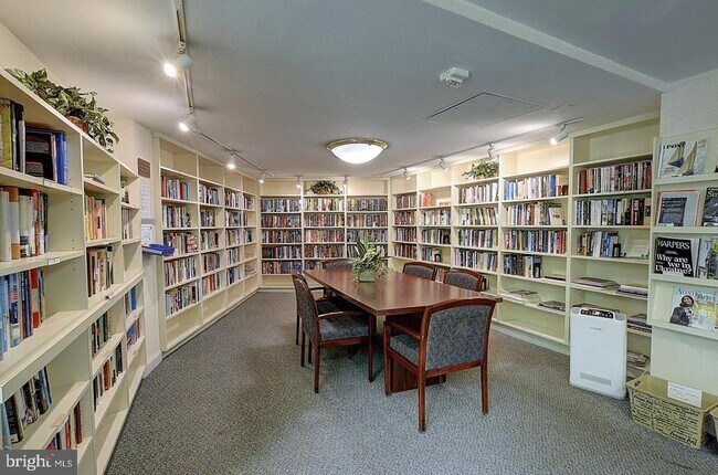 Building Photo - 5225 Pooks Hill Rd