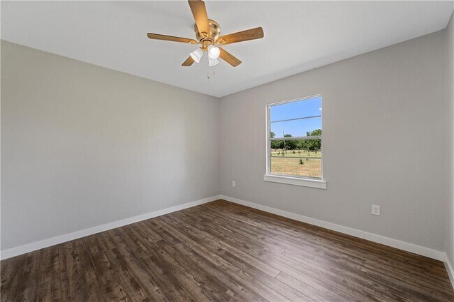 Building Photo - Charming Remodeled Home on Half an Acre in Lott, TX!
