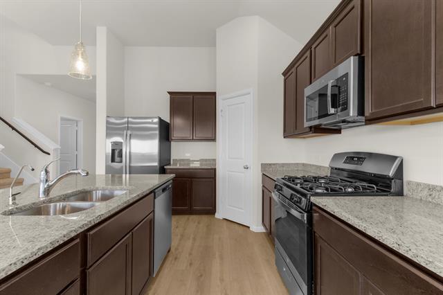 Building Photo - 1708 Etosha Dr