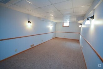 Building Photo - Gorgeous home located just 1 block from St...