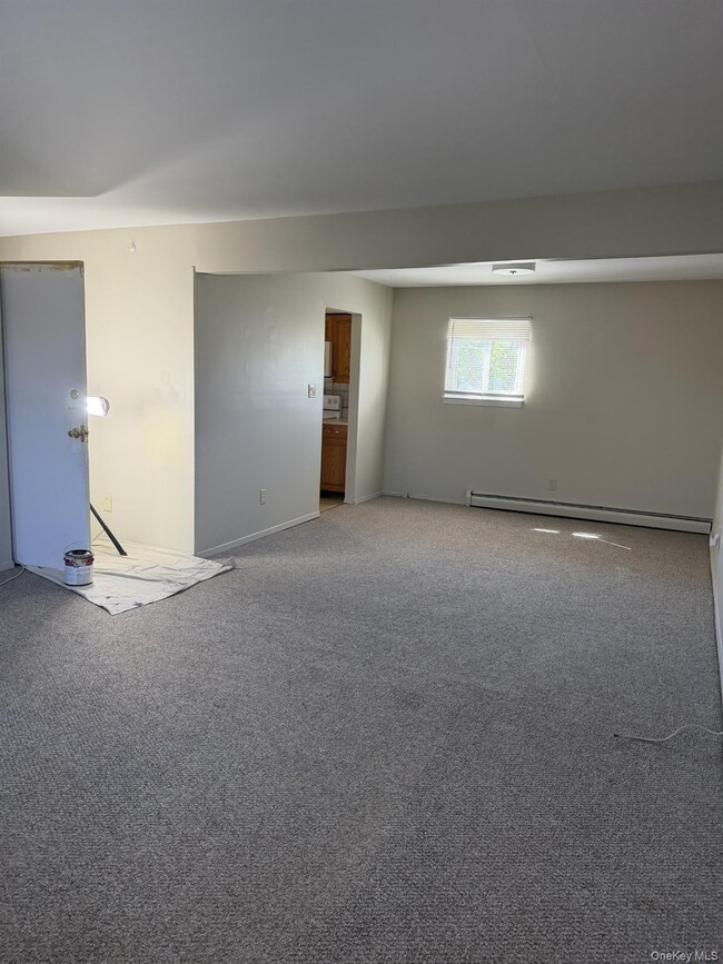 Building Photo - 685 3rd St