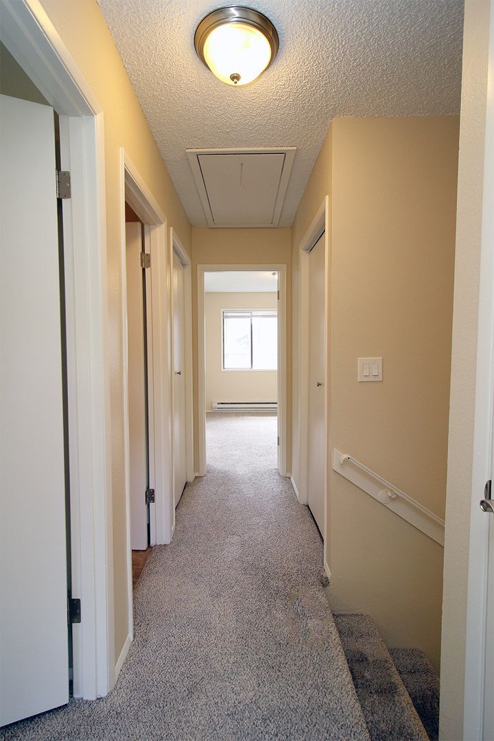 Building Photo - 2747-2757 SW Troy St