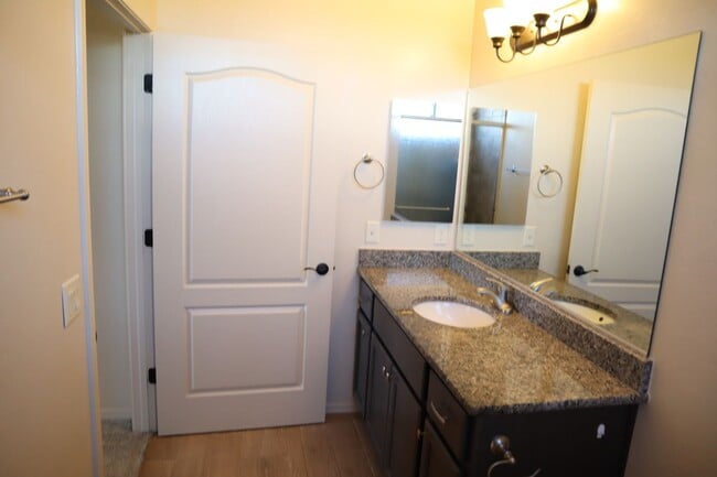 Building Photo - A Home You Have To See To Believe!!!