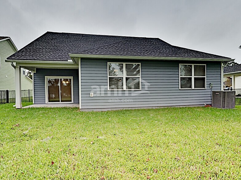 Building Photo - 3025 Creek Village Ln