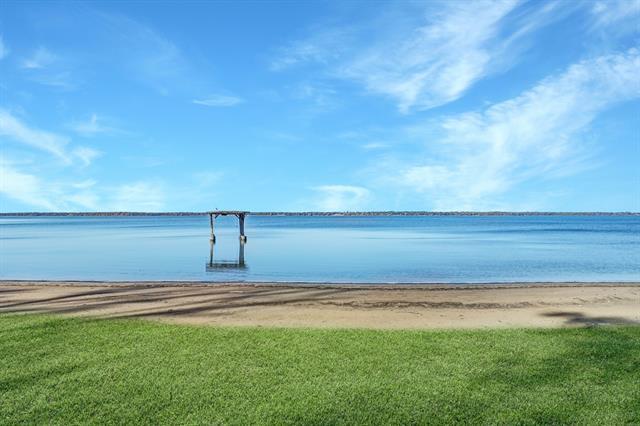 Building Photo - 11090 Lakeside Dr