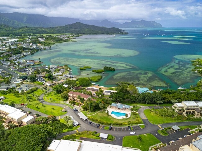 Building Photo - Experience Island Living at Its Finest in ...