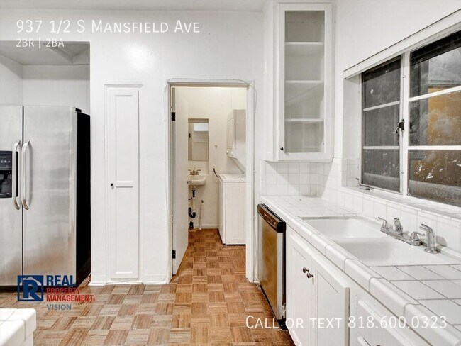 Building Photo - 937 1/2 S Mansfield Ave-