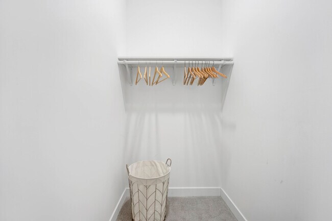 Building Photo - 5843 W Corcoran Pl