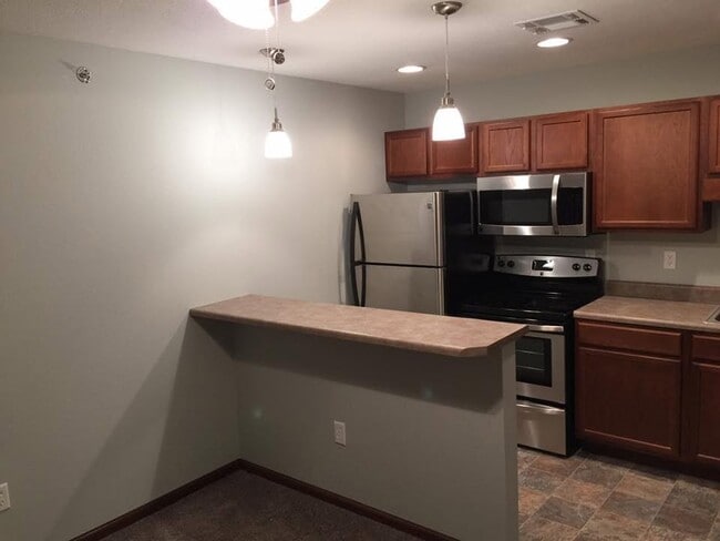 Building Photo - 1413 Hennessey St