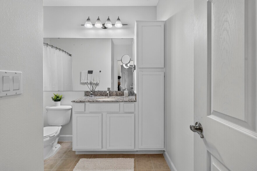 Building Photo - 2732 McKnight Crossing Ct