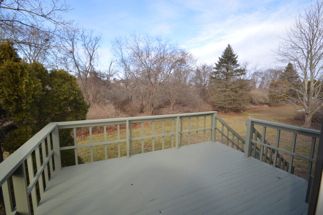 Back deck, private - 395 Valley Rd