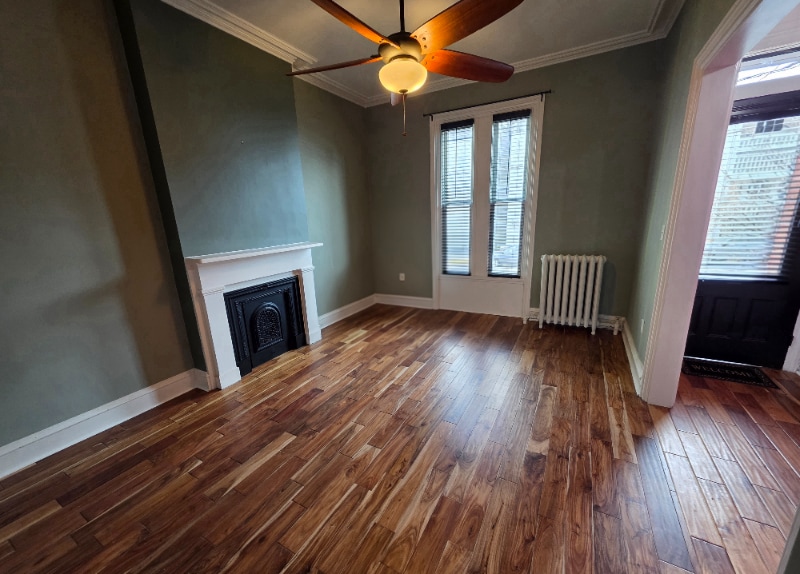 Building Photo - 148 S Swan St